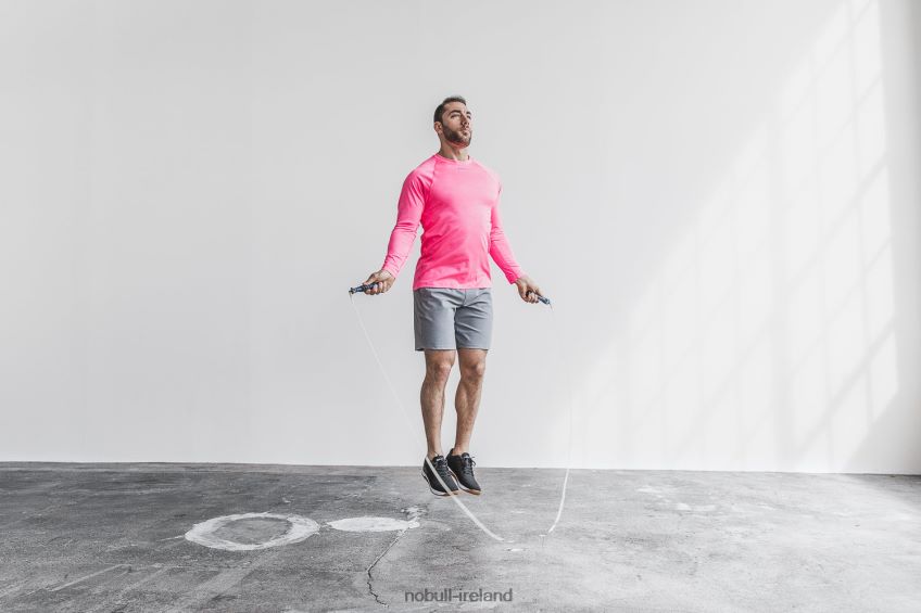 NOBULL N68P2P967Men's Lightweight Textured Long Sleeve Tee (Neon Camo) Pink