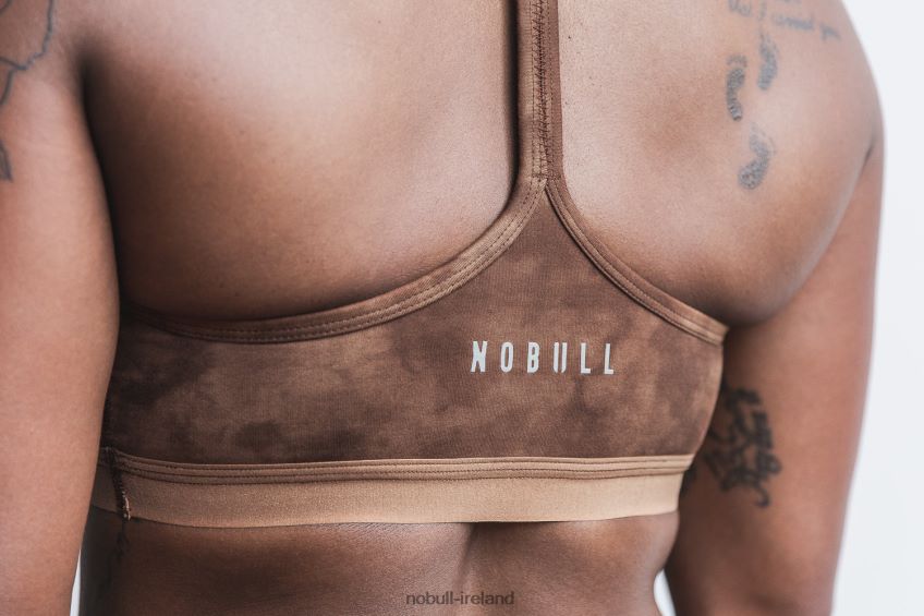 NOBULL N68P2P1893V-Neck Sports Bra (Tie-Dye) Toffee & Brown