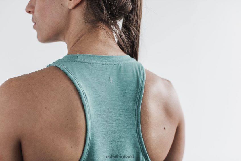 NOBULL N68P2P2209Women's High-Neck Tank (Seasonal Colors)